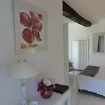 Hotel La Bastide Des Salins 4*