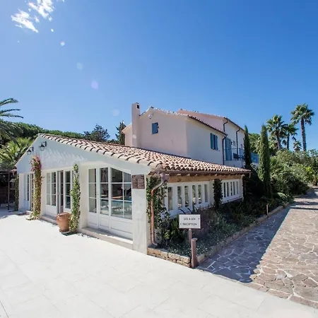 La Bastide Des Salins Szálloda 4*