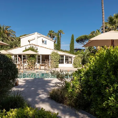 La Bastide Des Salins Hotel