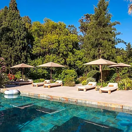 La Bastide Des Salins Hotel