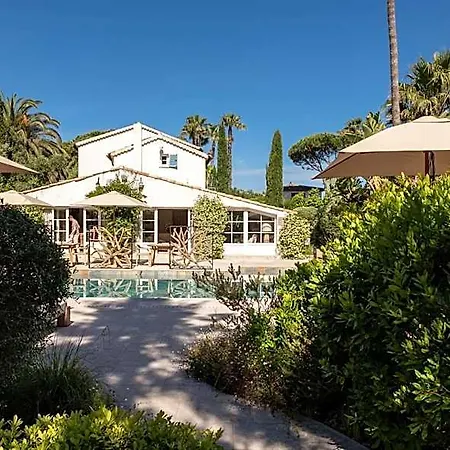 La Bastide Des Salins Hotel 4*