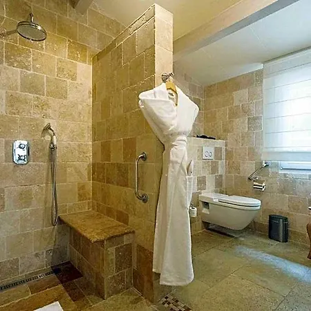 La Bastide Des Salins Hotel