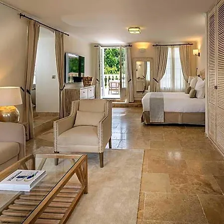 La Bastide Des Salins Hotel