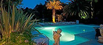 ホテル La Bastide Des Salins 4*