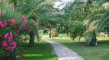 ホテル La Bastide Des Salins