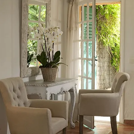 ホテル La Bastide Des Salins サントロペ