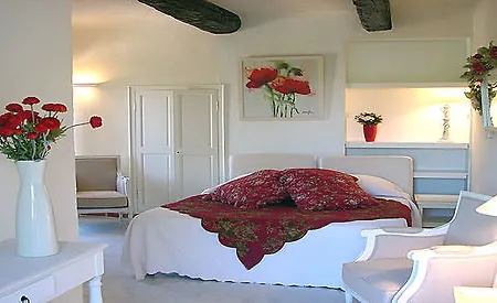 La Bastide Des Salins 쎙뜨호뻬
