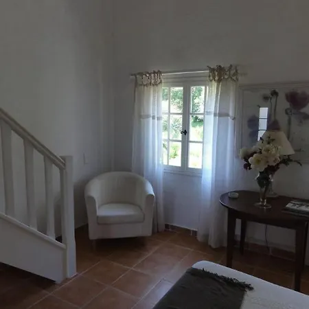 La Bastide Des Salins 4* 쎙뜨호뻬