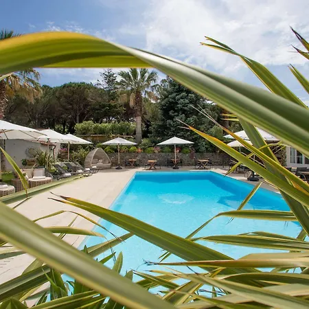 德萨兰城堡庄园酒店 酒店